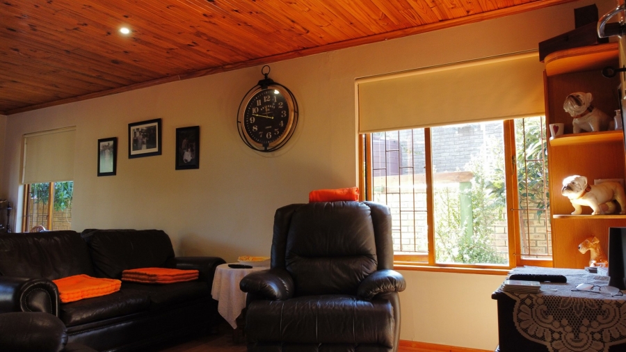 5 Bedroom Property for Sale in Hersham Western Cape